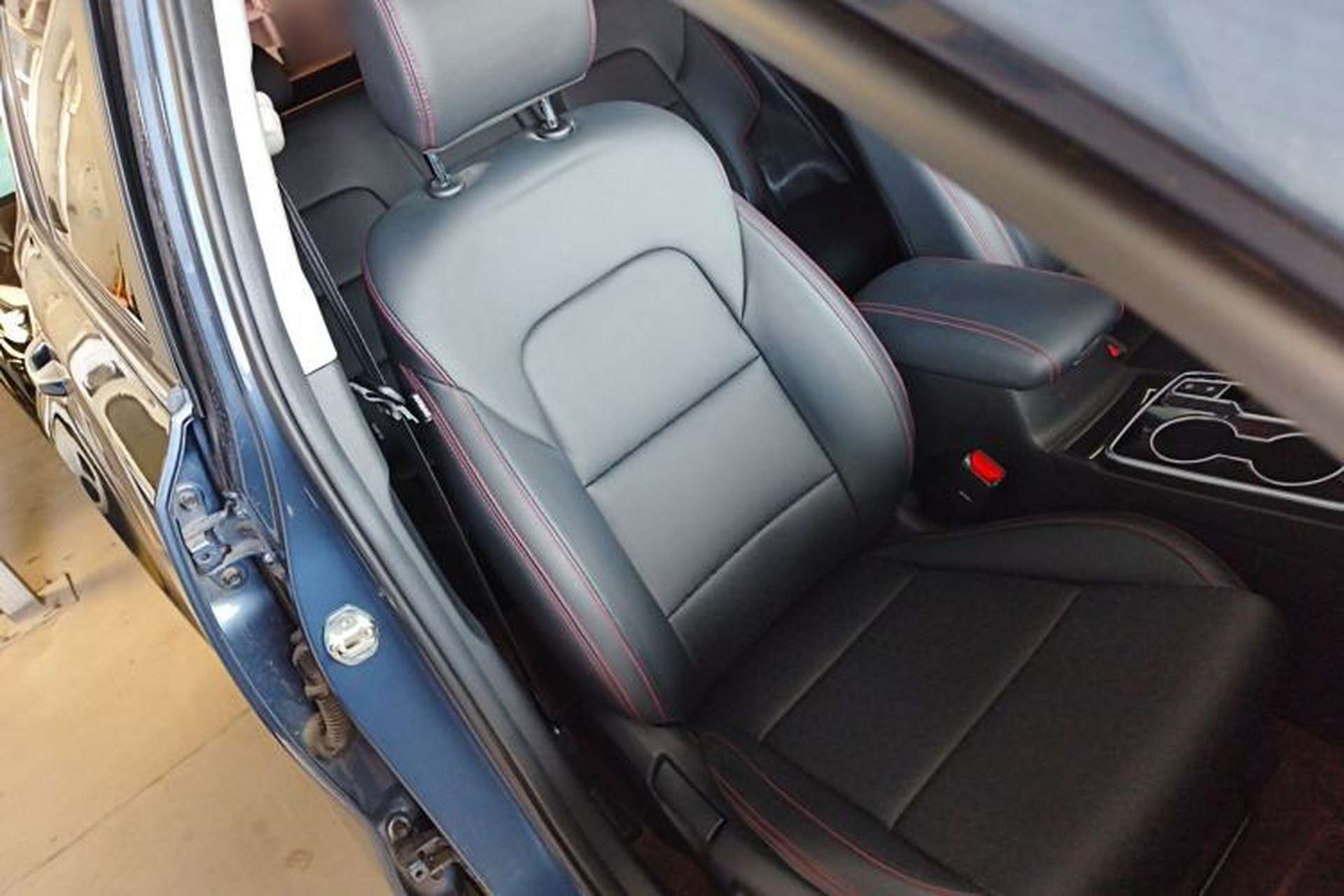 Used Kia KX5 2019 1.6T Automatic Two-Wheel Drive Luxury Edition Right Front Seat