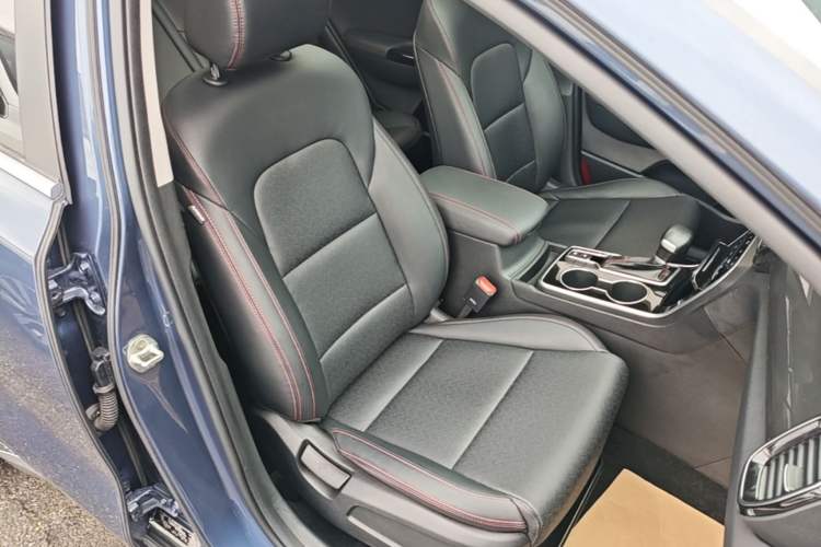 Used Kia KX5 2019 1.6T Automatic Two-Wheel Drive Luxury Edition Right Front Seat