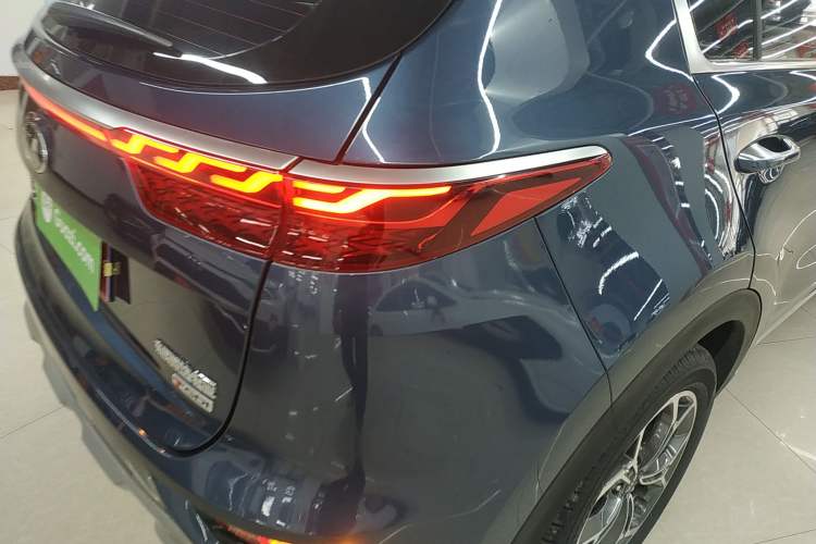 Used Kia KX5 2019 1.6T Automatic Two-Wheel Drive Luxury Edition Right Rear Taillight