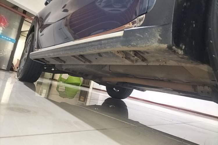 Used Kia KX5 2019 1.6T Automatic Two-Wheel Drive Luxury Edition Right Side Sill