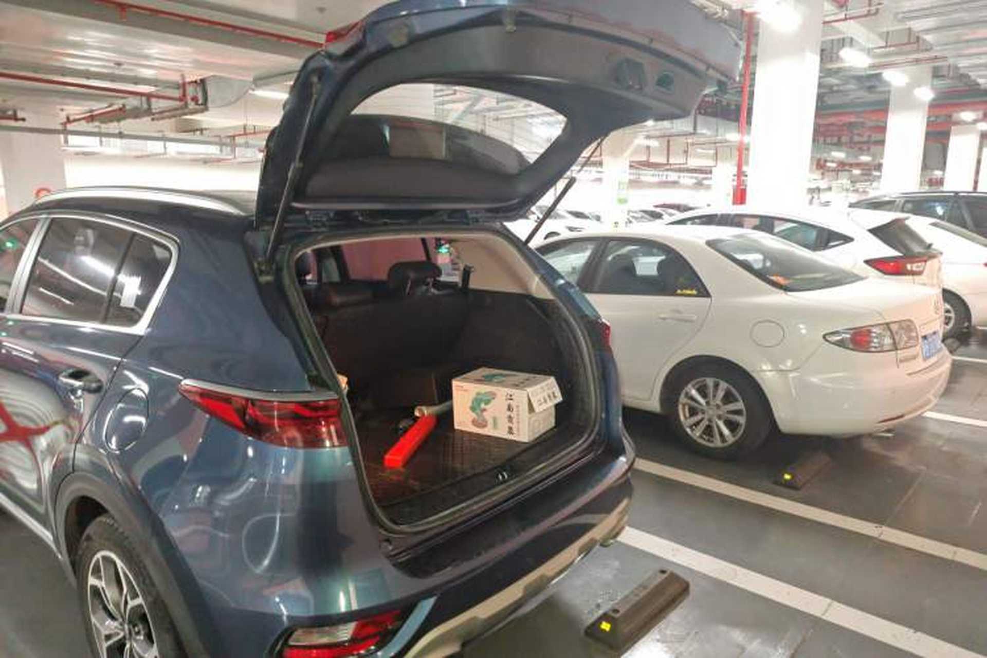Used Kia KX5 2019 1.6T Automatic Two-Wheel Drive Luxury Edition Trunk