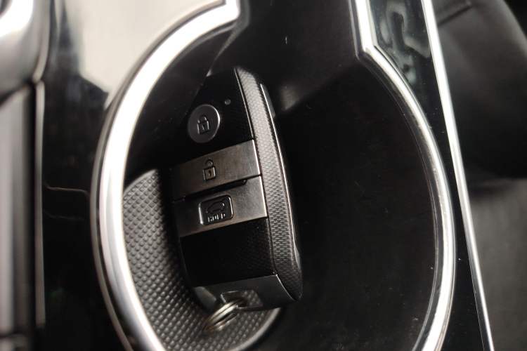 Used Kia KX5 2019 1.6T Automatic Two-Wheel Drive Luxury Edition Vehicle Key