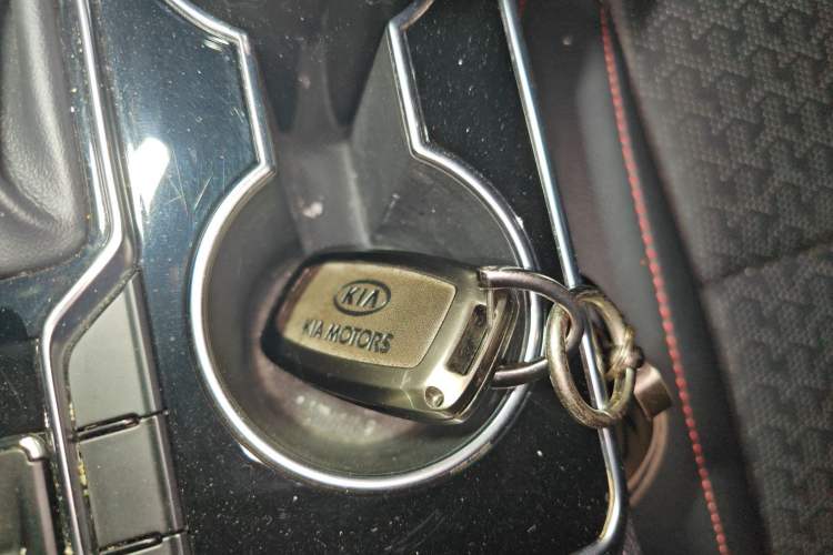 Used Kia KX5 2019 1.6T Automatic Two-Wheel Drive Luxury Edition Vehicle Key