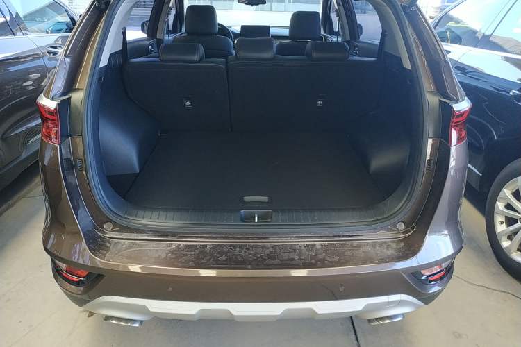 Used Kia KX5 2019 1.6T Automatic Two-Wheel Drive Luxury Edition Trunk
