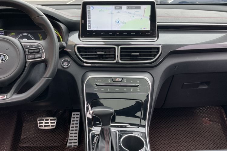 Used Kia KX5 2019 1.6T Automatic Two-Wheel Drive Luxury Edition Audio And AC Panel