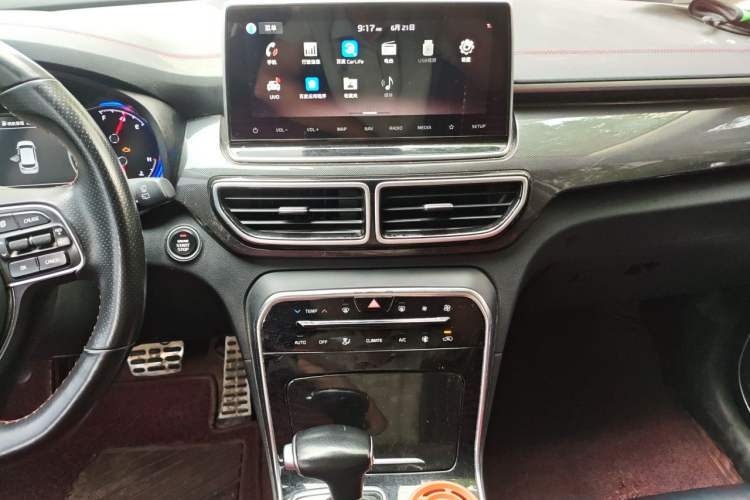 Used Kia KX5 2019 1.6T Automatic Two-Wheel Drive Luxury Edition Audio And AC Panel