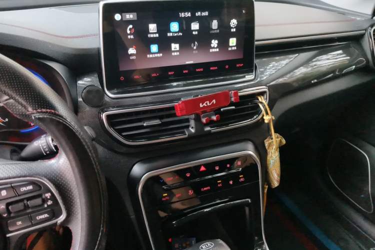 Used Kia KX5 2019 1.6T Automatic Two-Wheel Drive Luxury Edition Audio And AC Panel
