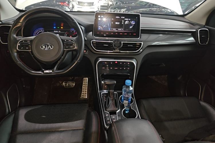 Used Kia KX5 2019 1.6T Automatic Two-Wheel Drive Luxury Edition Center Console