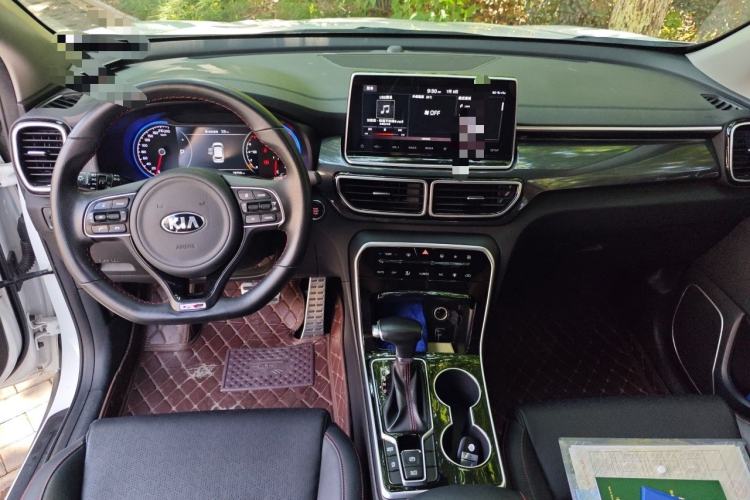 Used Kia KX5 2019 1.6T Automatic Two-Wheel Drive Elite Edition Center Console
