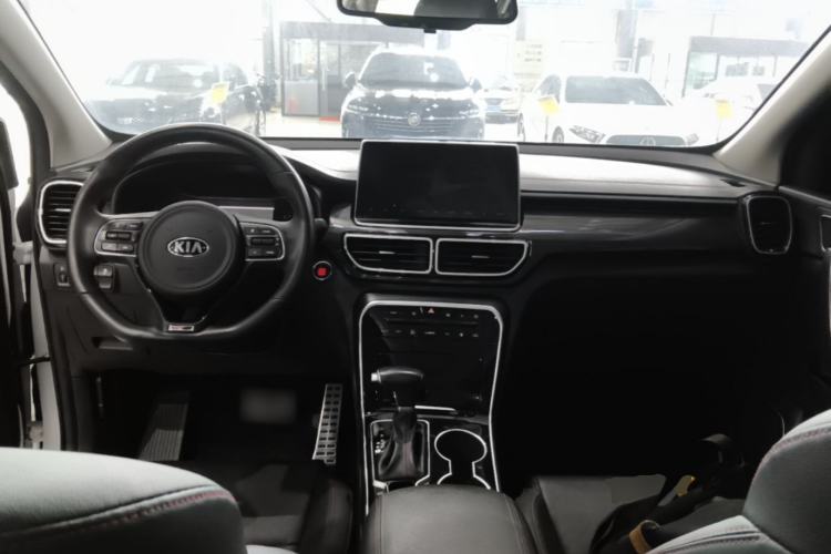 Used Kia KX5 2019 1.6T Automatic Two-Wheel Drive Elite Edition Center Console