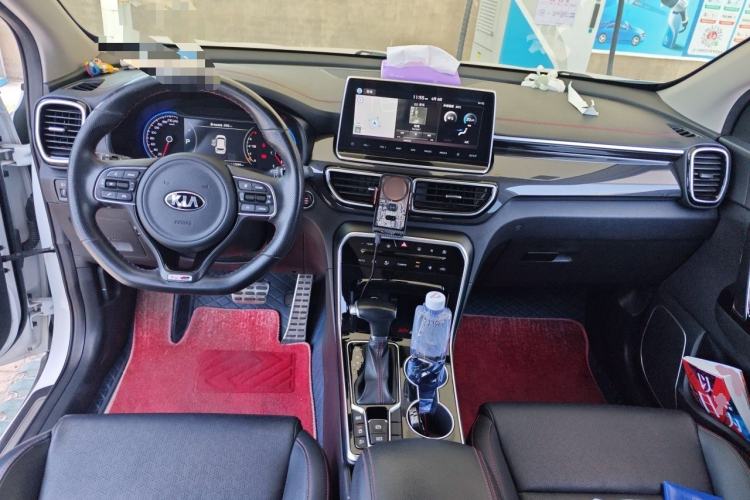 Used Kia KX5 2019 1.6T Automatic Two-Wheel Drive Luxury Edition Center Console
