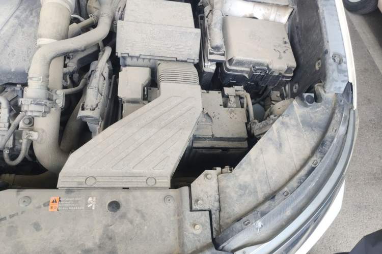 Used Kia KX5 2019 1.6T Automatic Two-Wheel Drive Luxury Edition Engine Bay Left