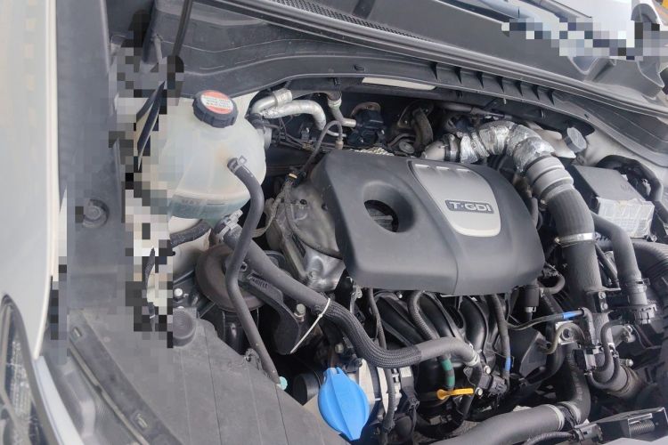 Used Kia KX5 2019 1.6T Automatic Two-Wheel Drive Luxury Edition Engine Bay Right