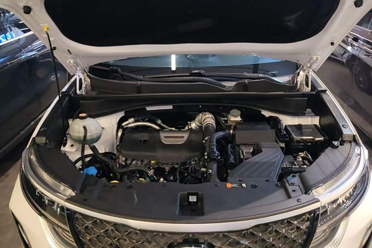Used Kia KX5 2019 1.6T Automatic Two-Wheel Drive Luxury Edition Engine Bay