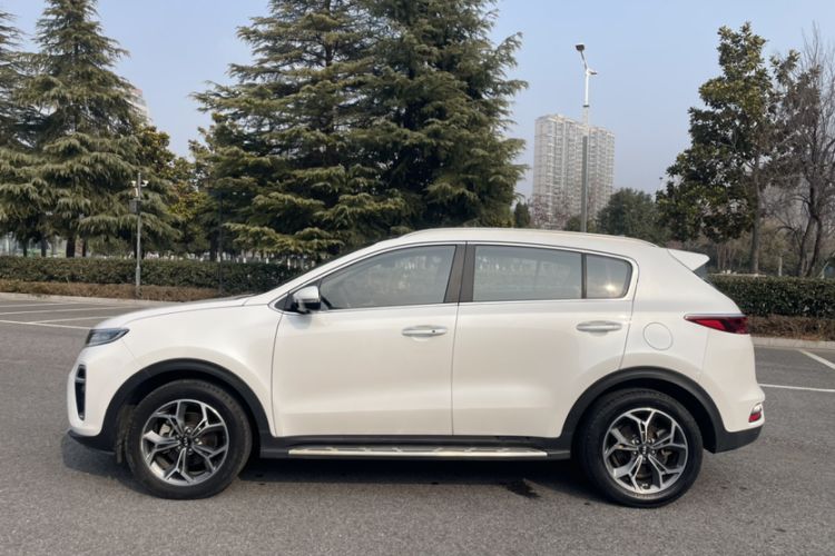 Used Kia KX5 2019 2.0L Automatic Two-Wheel Drive Fashion Edition Exterior 2