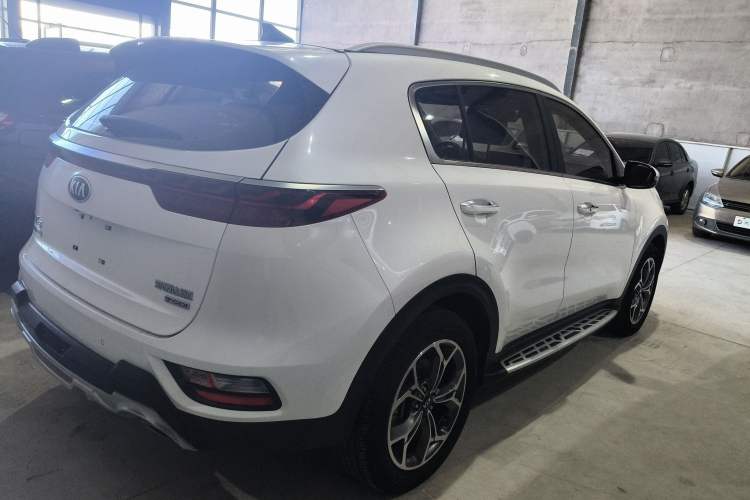 Used Kia KX5 2019 1.6T Automatic Two-Wheel Drive Luxury Edition Exterior 3