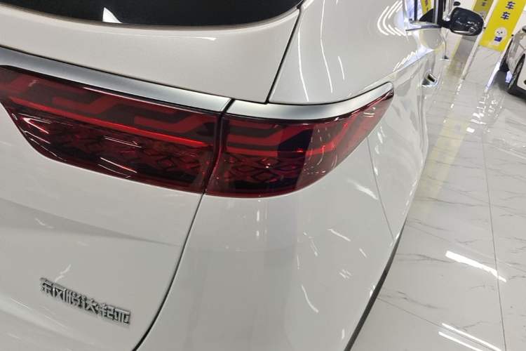 Used Kia KX5 2019 2.0L Automatic 2WD Comfort Edition Exterior 3