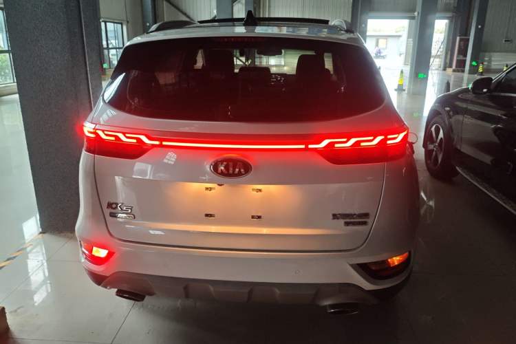 Used Kia KX5 2019 1.6T Automatic Two-Wheel Drive Luxury Edition Exterior 4