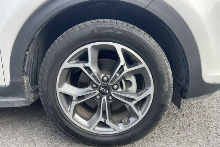 Used Kia KX5 2019 2.0L Automatic Two-Wheel Drive Fashion Edition Exterior 4