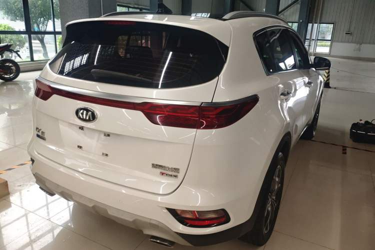 Used Kia KX5 2019 1.6T Automatic Two-Wheel Drive Luxury Edition Exterior 5
