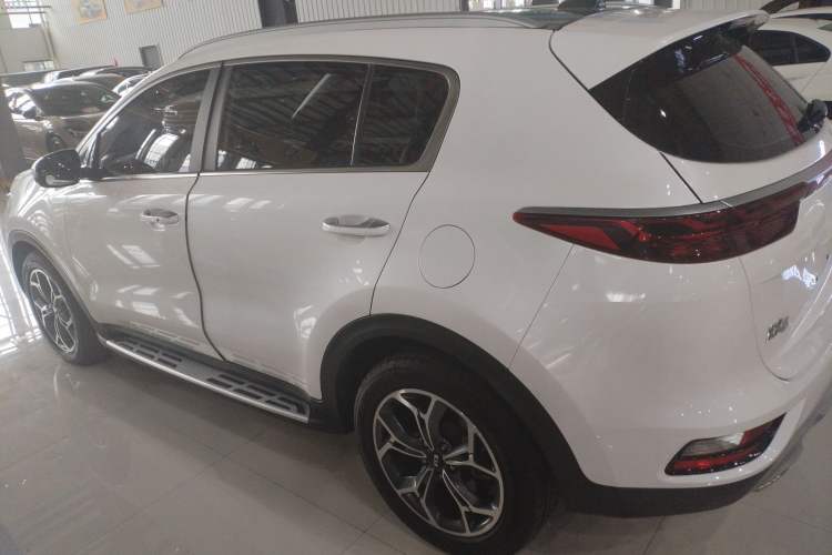 Used Kia KX5 2019 1.6T Automatic Two-Wheel Drive Elite Edition Exterior 5
