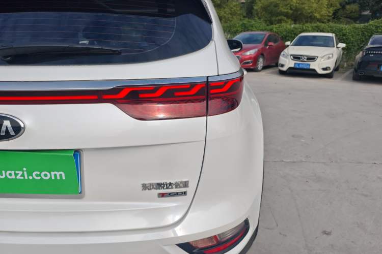 Used Kia KX5 2019 1.6T Automatic Two-Wheel Drive Luxury Edition Exterior 6