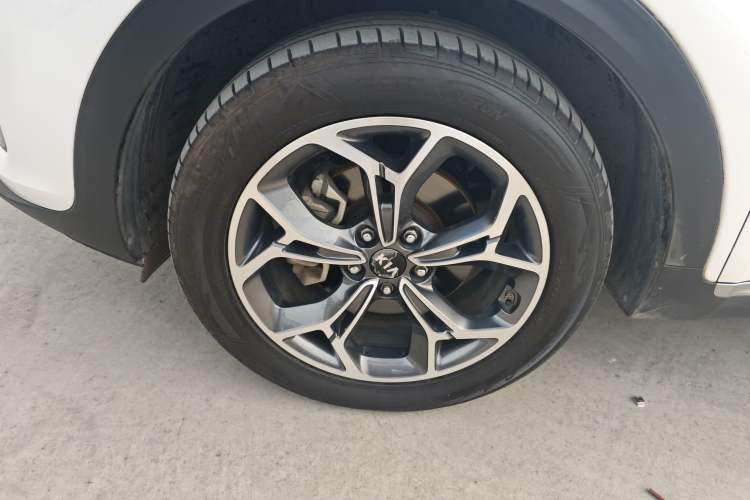 Used Kia KX5 2019 1.6T Automatic Two-Wheel Drive Luxury Edition Exterior 7