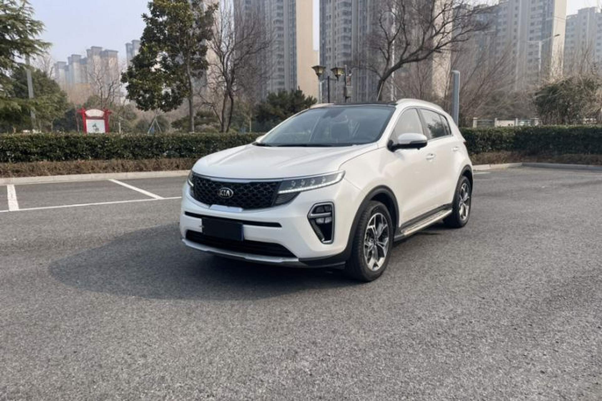 Used Kia KX5 2019 2.0L Automatic Two-Wheel Drive Fashion Edition Front Left 45 Deg