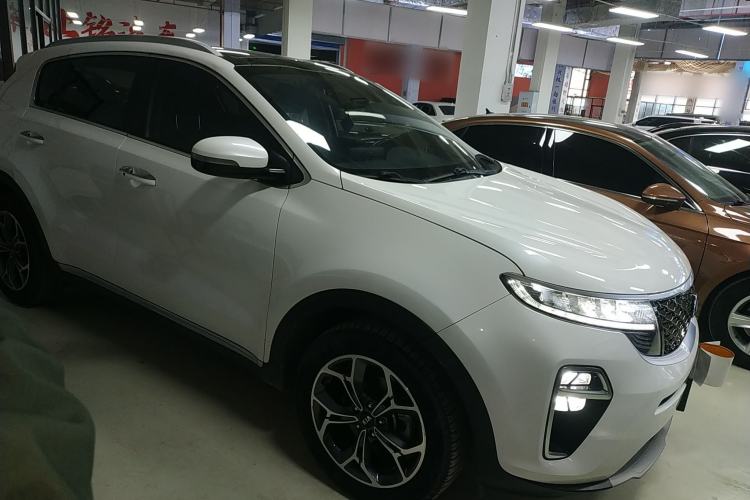 Used Kia KX5 2019 1.6T Automatic Two-Wheel Drive Luxury Edition Front Right 45 Deg