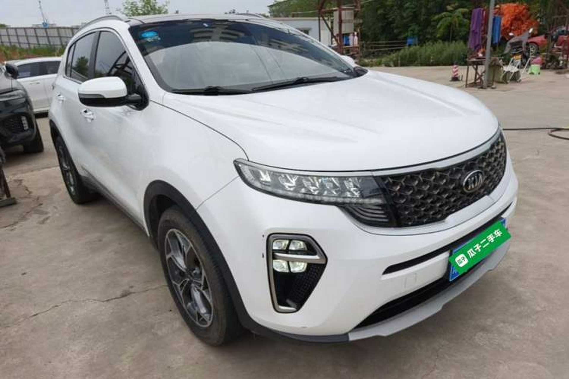 Used Kia KX5 2019 1.6T Automatic Two-Wheel Drive Luxury Edition Front Right 45 Deg