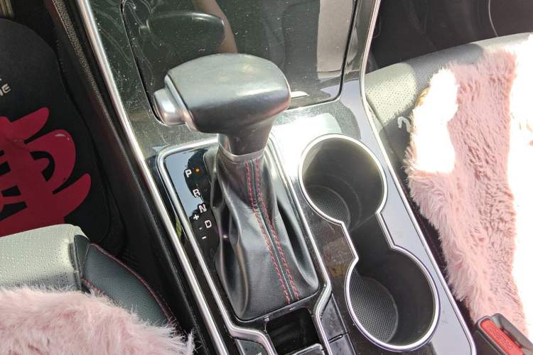 Used Kia KX5 2019 2.0L Automatic 2WD Comfort Edition Gear Lever