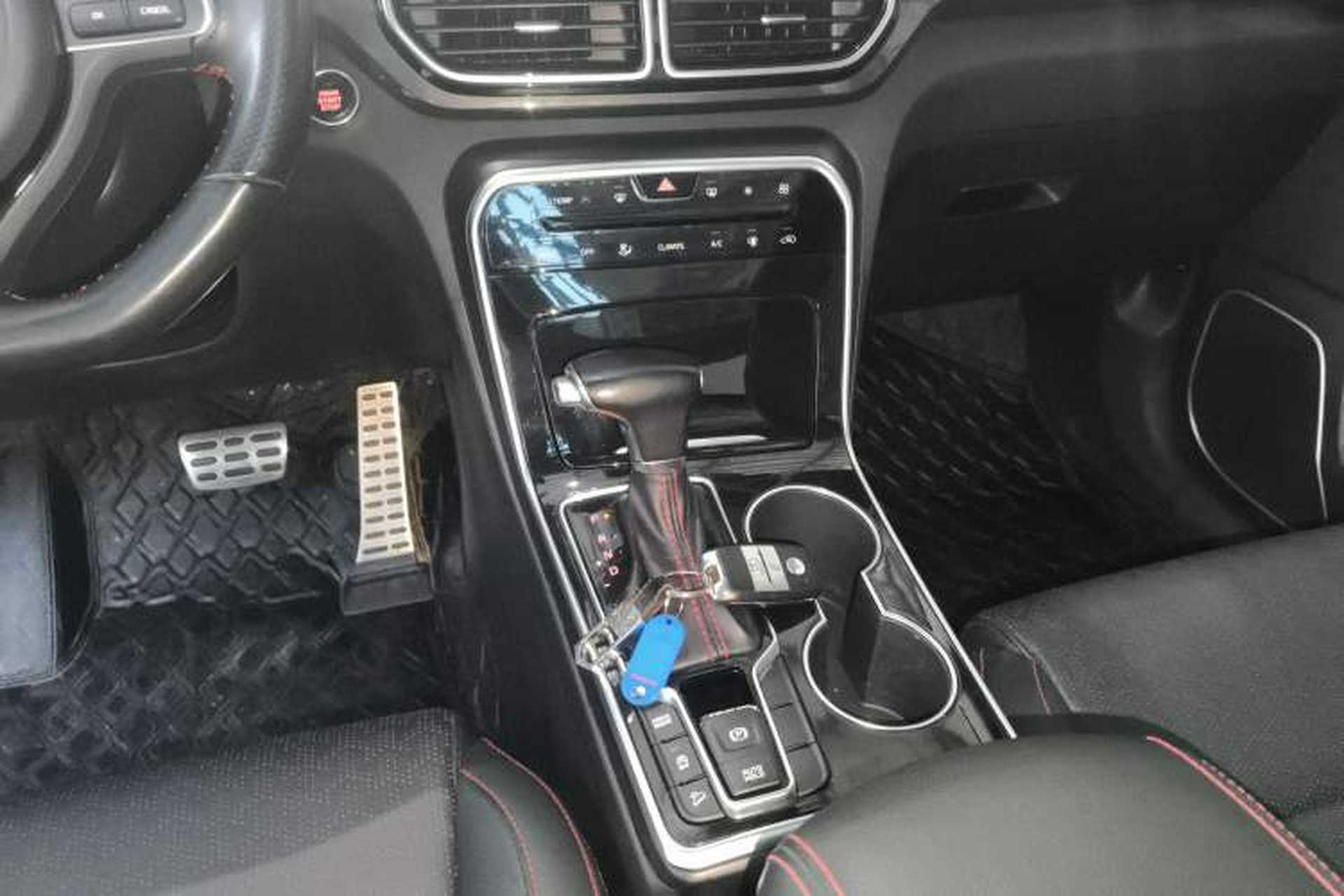 Used Kia KX5 2019 1.6T Automatic Two-Wheel Drive Luxury Edition Gear Lever