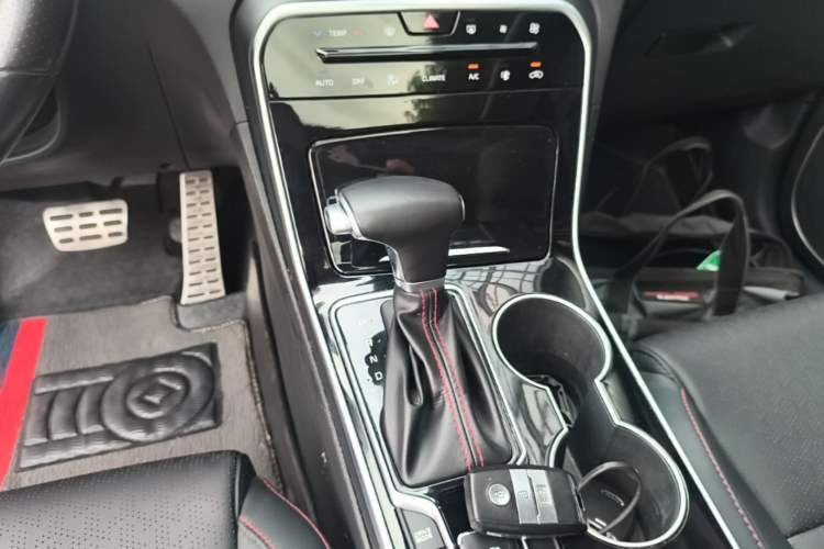 Used Kia KX5 2019 1.6T Automatic Two-Wheel Drive Luxury Edition Gear Lever