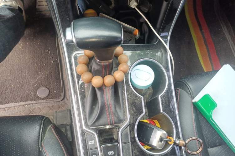 Used Kia KX5 2019 1.6T Automatic Two-Wheel Drive Elite Edition Gear Lever