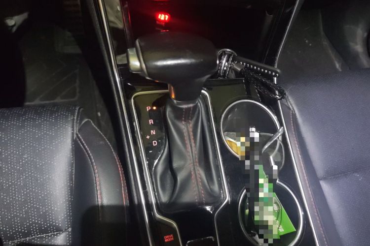 Used Kia KX5 2019 1.6T Automatic Two-Wheel Drive Luxury Edition Gear Lever