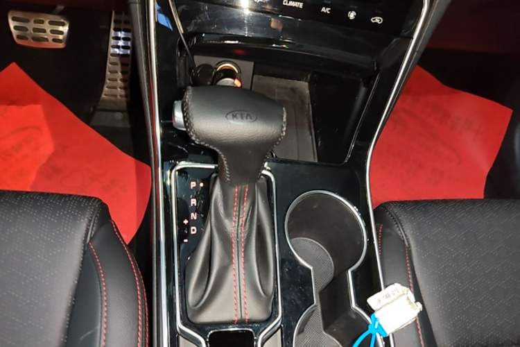 Used Kia KX5 2019 1.6T Automatic Two-Wheel Drive Luxury Edition Gear Lever