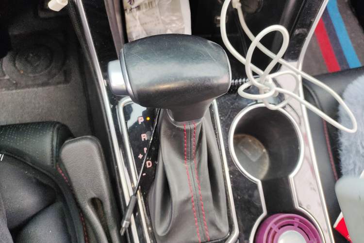 Used Kia KX5 2019 2.0L Automatic 2WD Comfort Edition Gear Lever