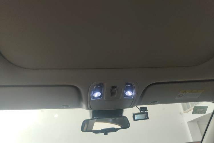 Used Kia KX5 2019 1.6T Automatic Two-Wheel Drive Luxury Edition Headliner