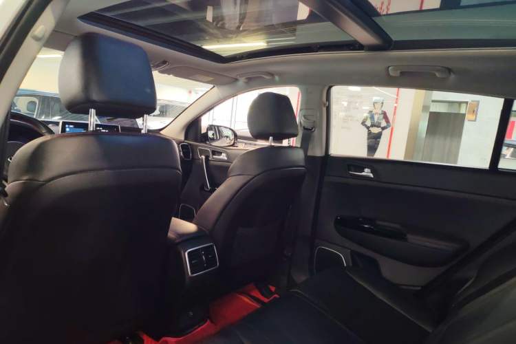 Used Kia KX5 2019 1.6T Automatic Two-Wheel Drive Luxury Edition Headliner
