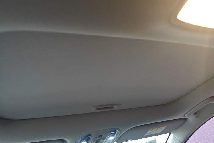 Used Kia KX5 2019 2.0L Automatic 2WD Comfort Edition Headliner