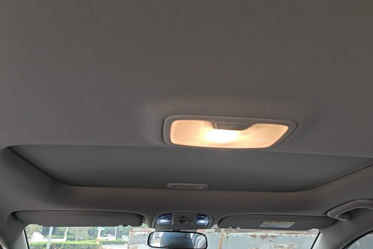 Used Kia KX5 2019 2.0L Automatic 2WD Comfort Edition Headliner
