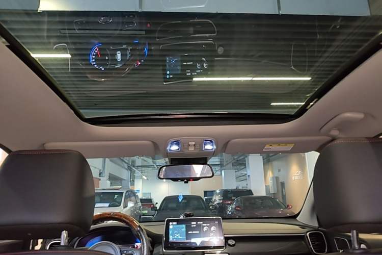 Used Kia KX5 2019 1.6T Automatic Two-Wheel Drive Luxury Edition Headliner