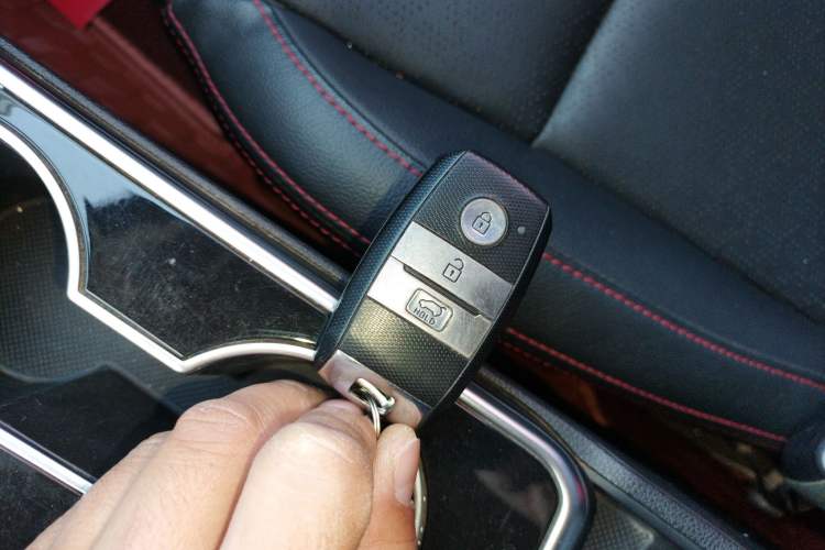 Used Kia KX5 2019 2.0L Automatic 2WD Comfort Edition Interior 1