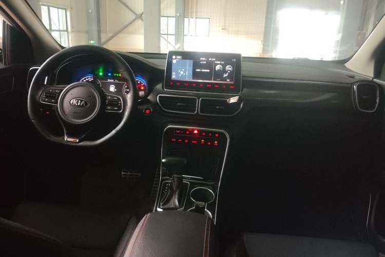 Used Kia KX5 2019 1.6T Automatic Two-Wheel Drive Luxury Edition Interior 2