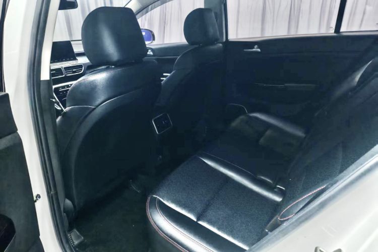 Used Kia KX5 2019 1.6T Automatic 4x4 Elite Edition Interior 3