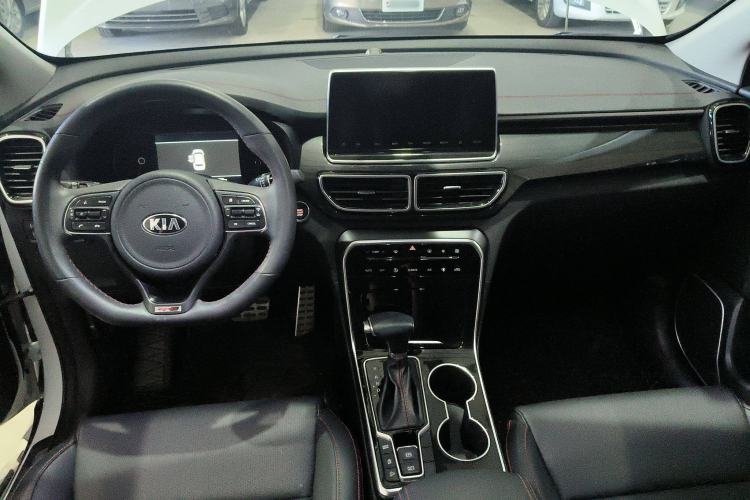 Used Kia KX5 2019 1.6T Automatic Two-Wheel Drive Luxury Edition Interior 3