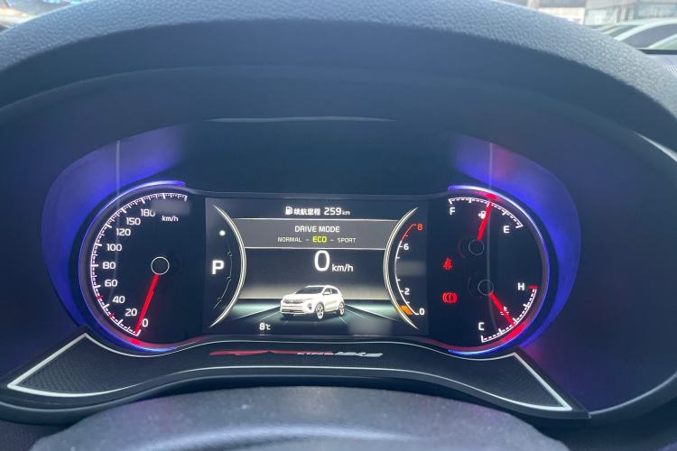 Used Kia KX5 2019 1.6T Automatic Two-Wheel Drive Luxury Edition Interior 4