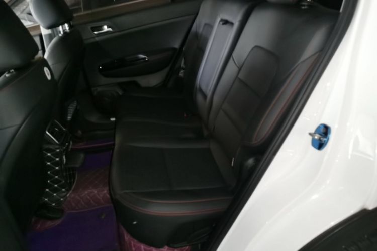 Used Kia KX5 2019 2.0L Automatic 2WD Comfort Edition Interior 5