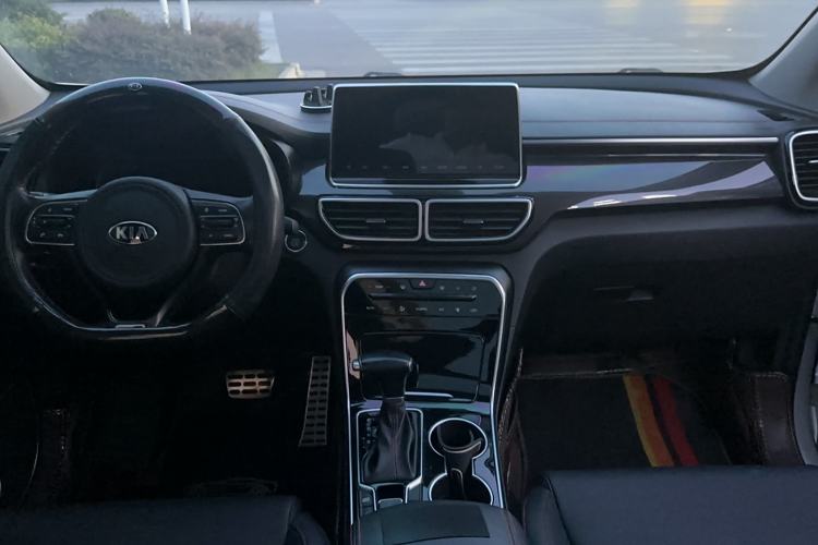 Used Kia KX5 2019 1.6T Automatic Two-Wheel Drive Luxury Edition Interior 6