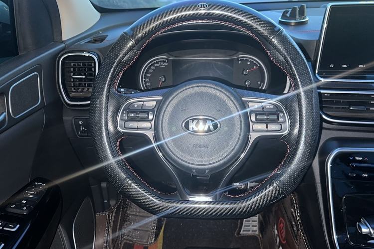 Used Kia KX5 2019 1.6T Automatic Two-Wheel Drive Luxury Edition Interior 7